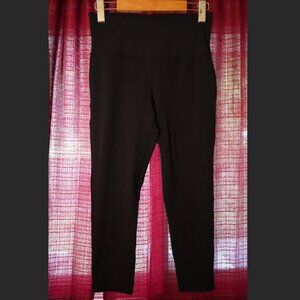 Black 3/4 Mondetta Leggings